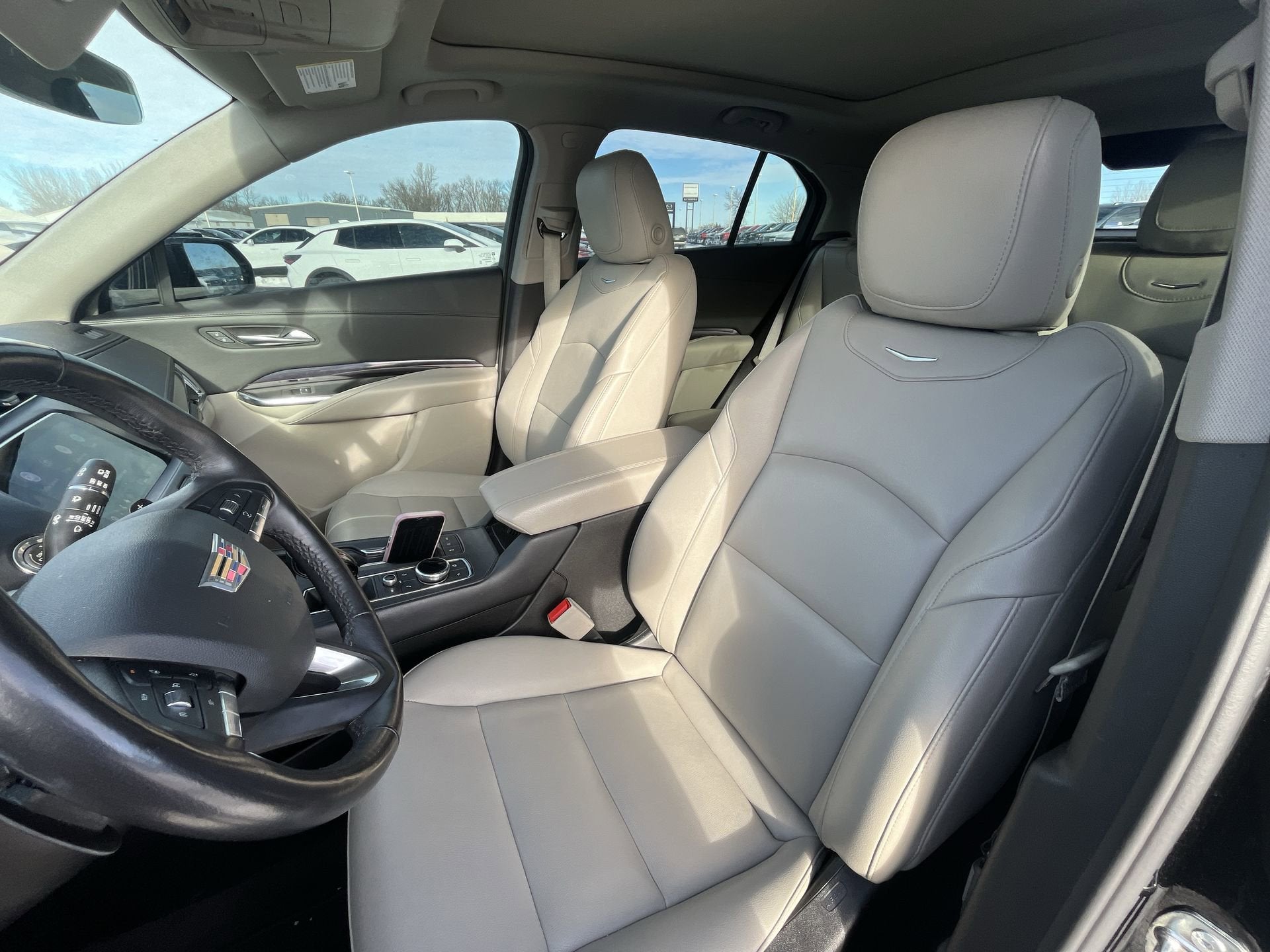 2023 Cadillac XT4 AWD 4dr Luxury