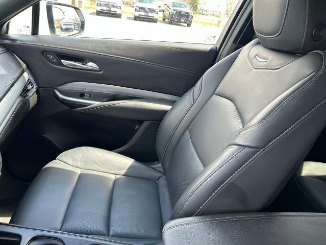2023 Cadillac XT4 AWD 4dr Premium Luxury