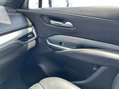 2023 Cadillac XT4 AWD 4dr Premium Luxury