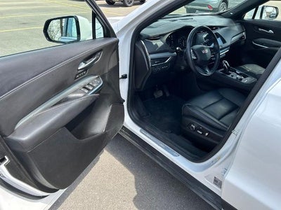 2023 Cadillac XT4 AWD 4dr Premium Luxury