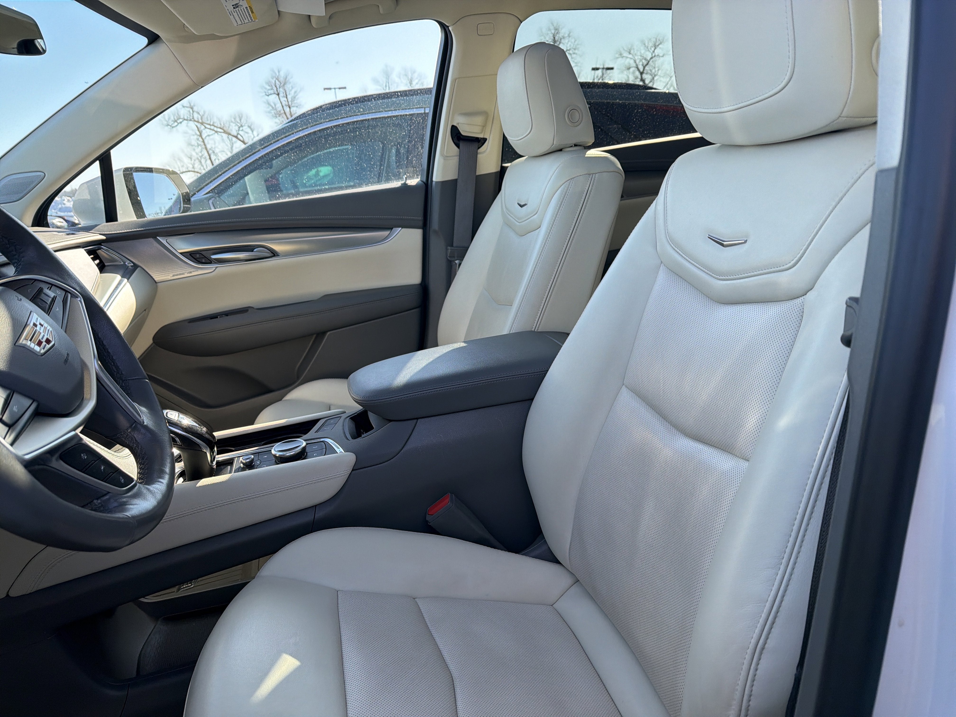 2023 Cadillac XT5 AWD 4dr Premium Luxury