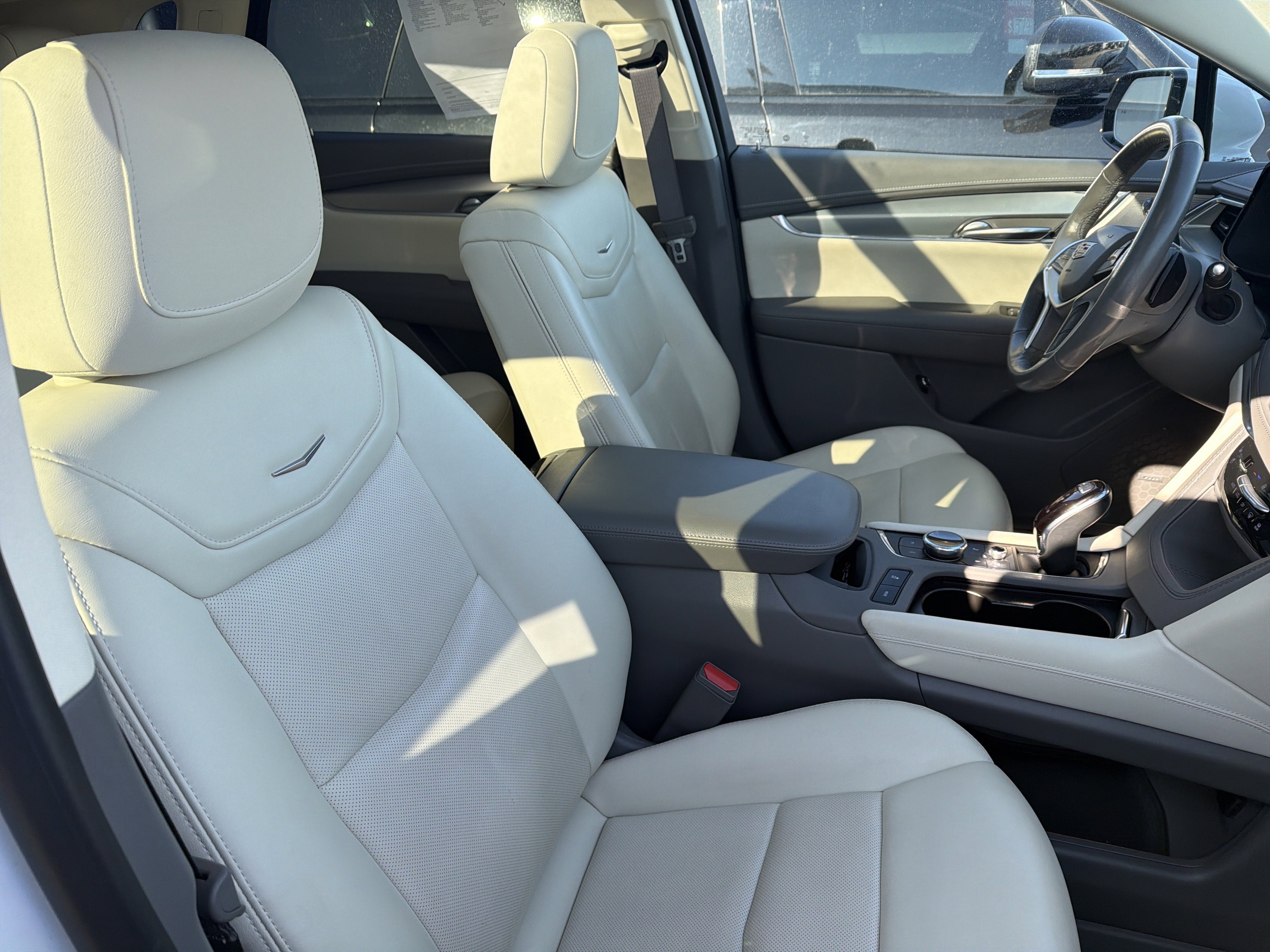 2023 Cadillac XT5 AWD 4dr Premium Luxury