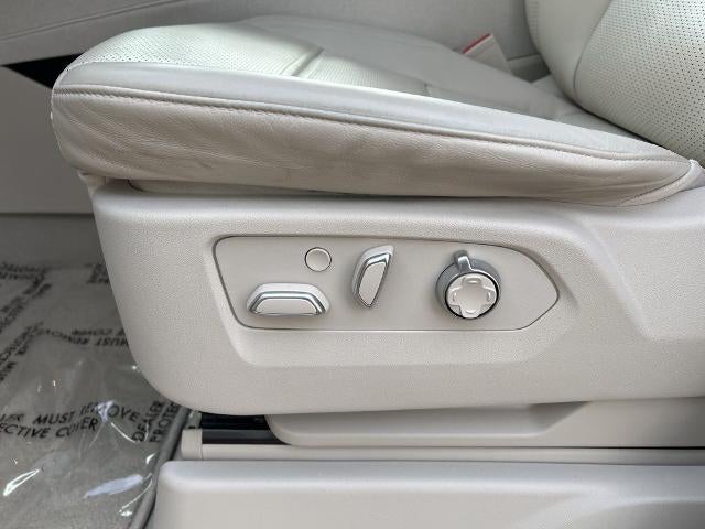 2024 Cadillac Escalade 4WD Premium Luxury Platinum