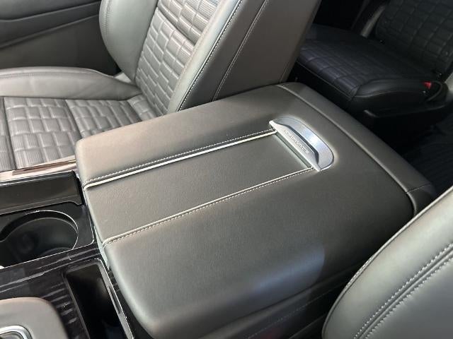 2023 Cadillac Escalade ESV AWD V-Series