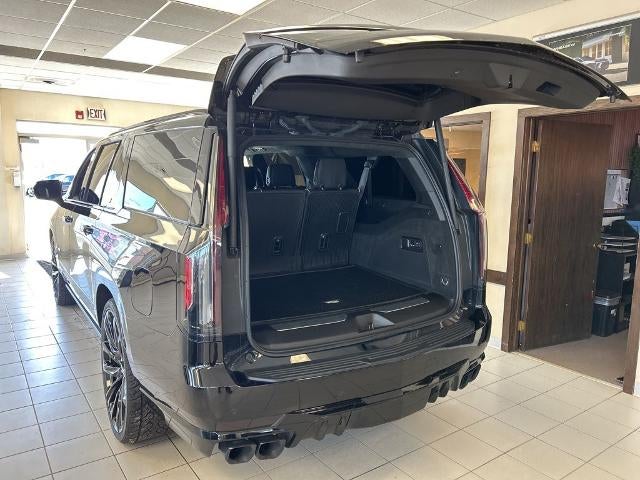 2023 Cadillac Escalade ESV AWD V-Series