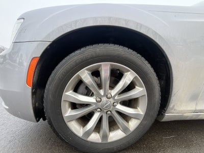 2016 Chrysler 300 4dr Sdn Limited AWD