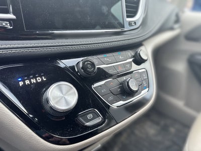 2021 Chrysler Pacifica Touring L FWD