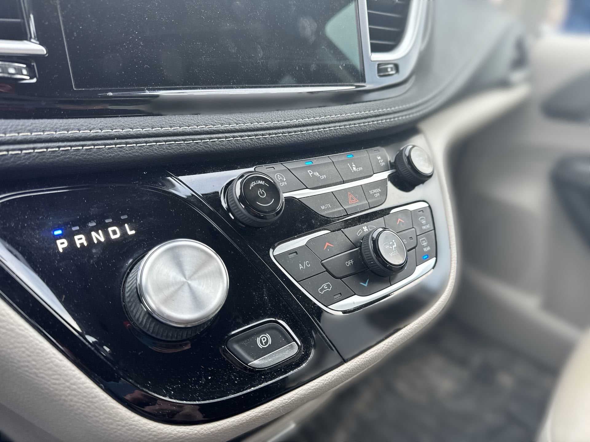 2021 Chrysler Pacifica Touring L FWD