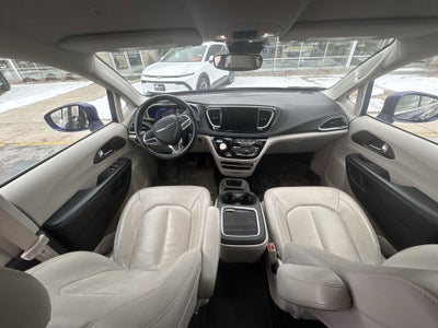2021 Chrysler Pacifica Touring L FWD