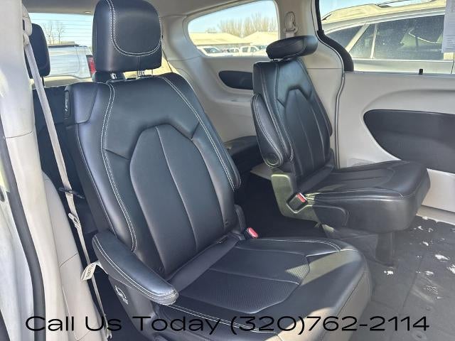 2024 Chrysler Pacifica Touring L FWD