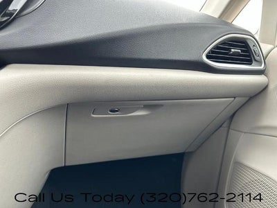 2024 Chrysler Pacifica Touring L FWD