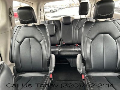 2024 Chrysler Pacifica Touring L FWD