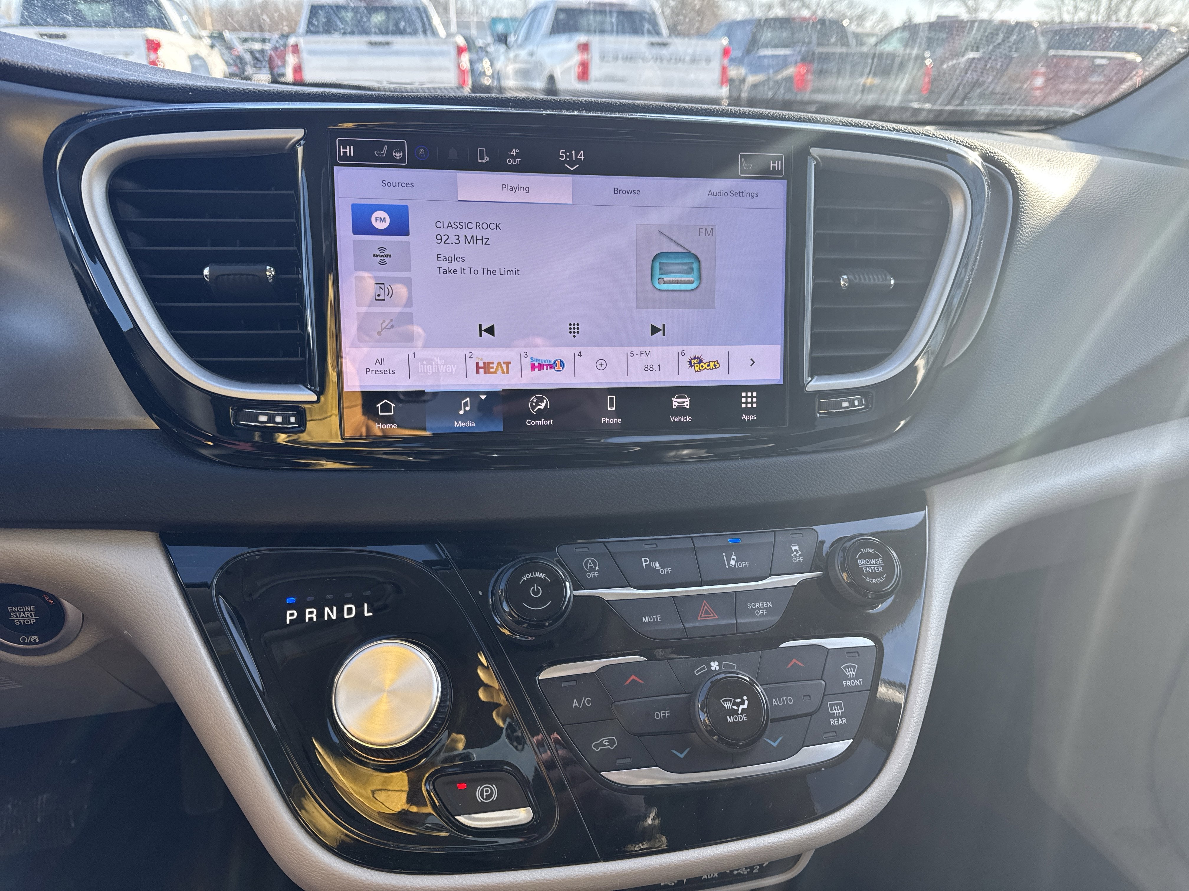 2024 Chrysler Pacifica Touring L FWD