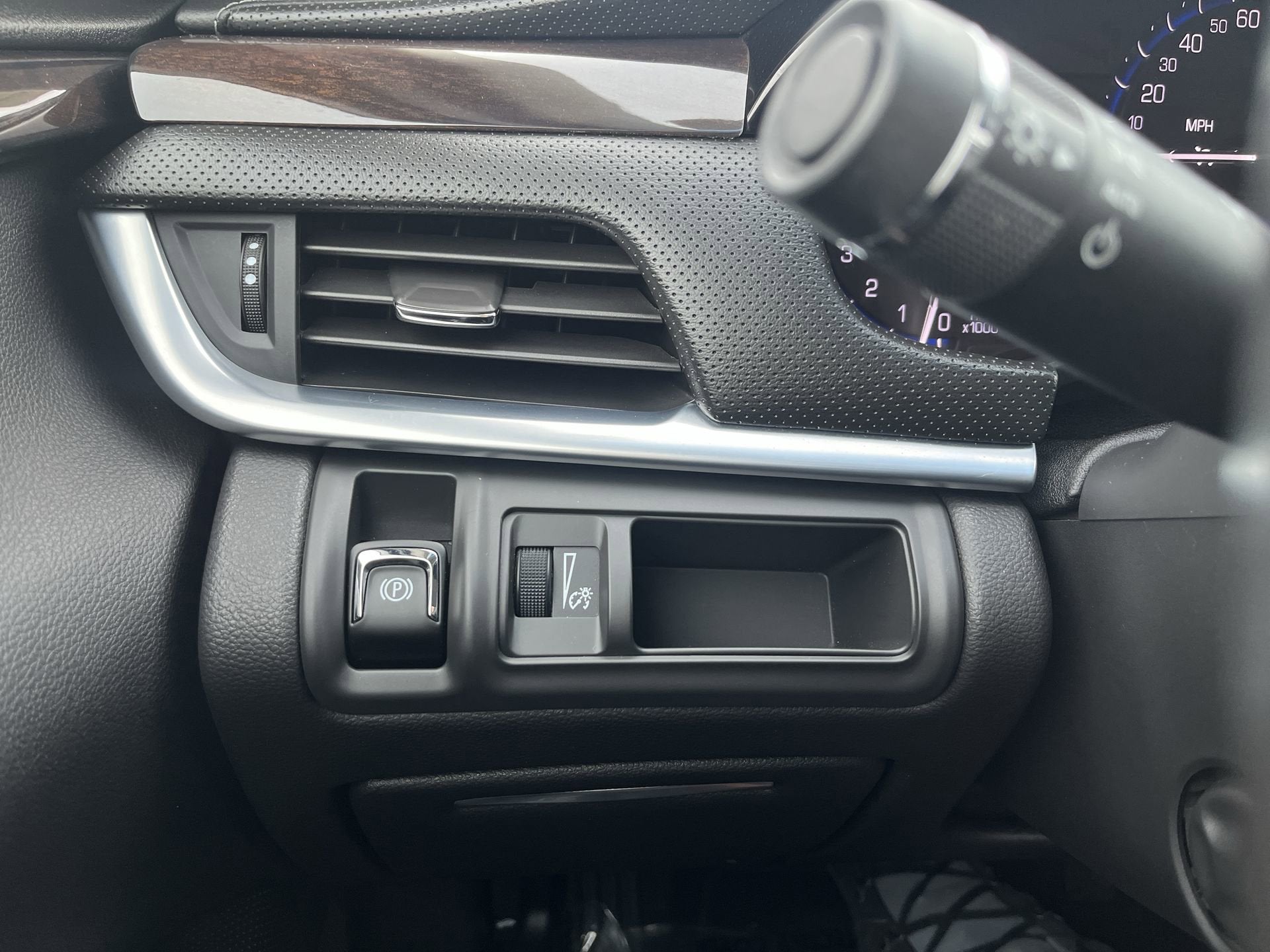 2015 Cadillac XTS 3.6L V6 AWD Luxury