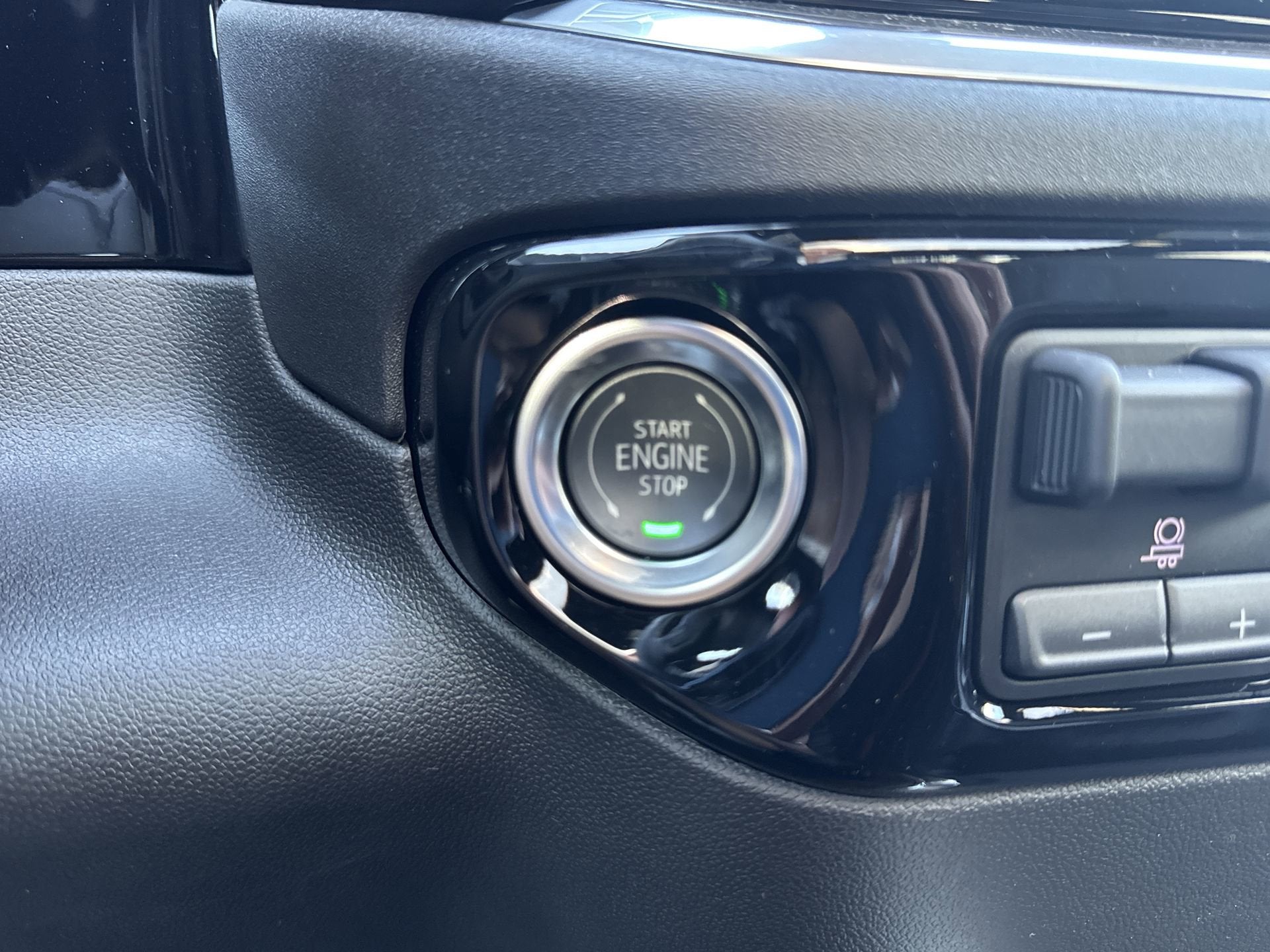 2025 Chevrolet Silverado 3500 HD Crew Cab Standard Box 4-Wheel Drive High Country