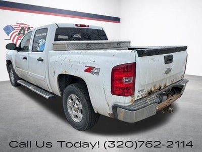 2007 Chevrolet Silverado 1500 4WD Crew Cab Short Box LT w/1LT