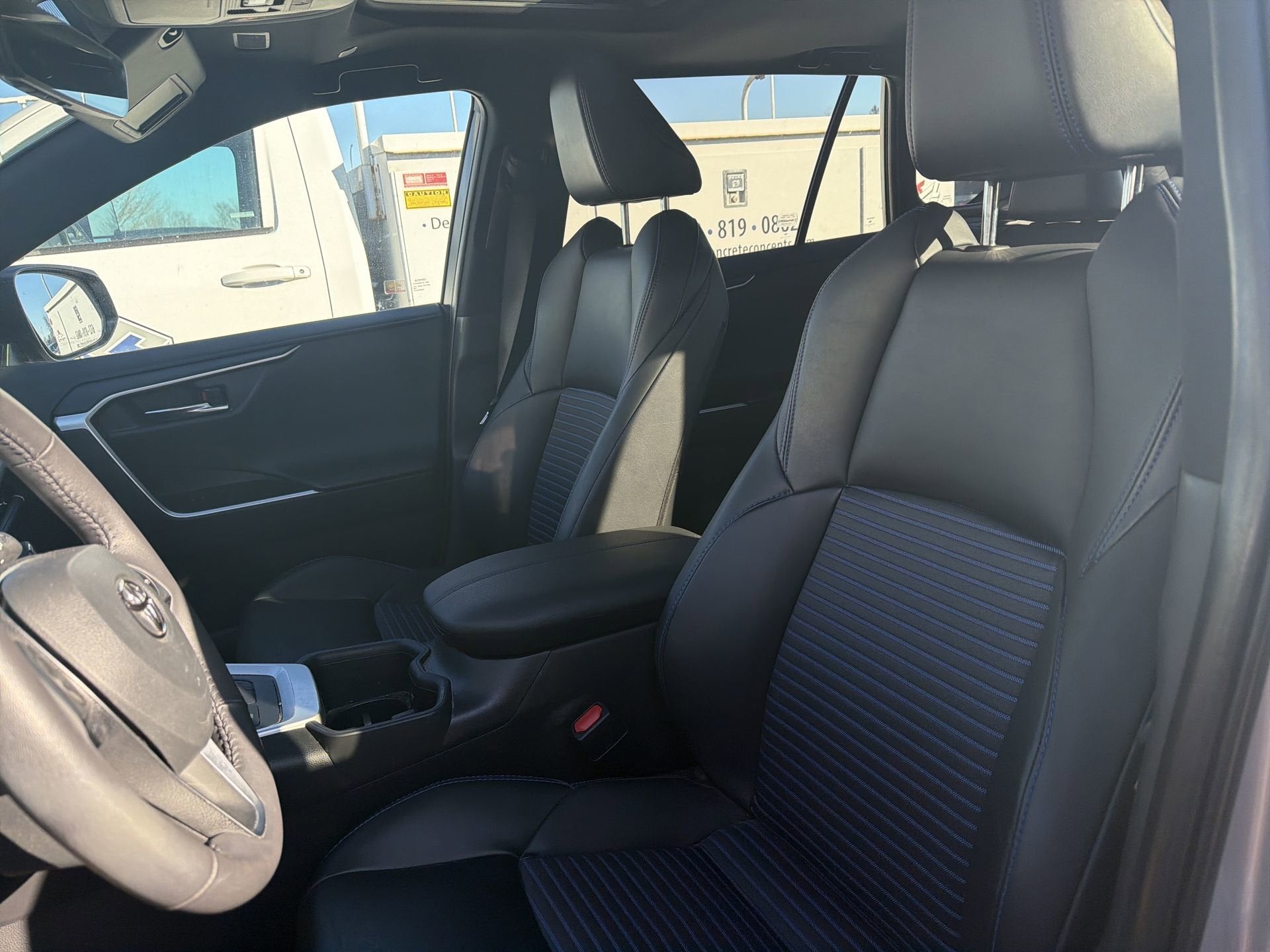 2024 Toyota RAV4 Hybrid XSE AWD (Natl)