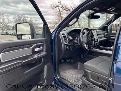 2023 RAM 3500 Big Horn 4x4 Crew Cab 8' Box