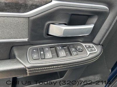 2023 RAM 3500 Big Horn 4x4 Crew Cab 8' Box