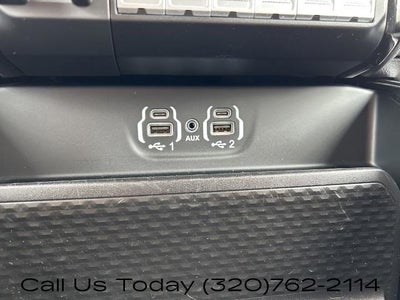 2023 RAM 3500 Big Horn 4x4 Crew Cab 8' Box
