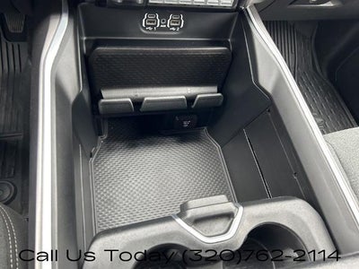 2023 RAM 3500 Big Horn 4x4 Crew Cab 8' Box
