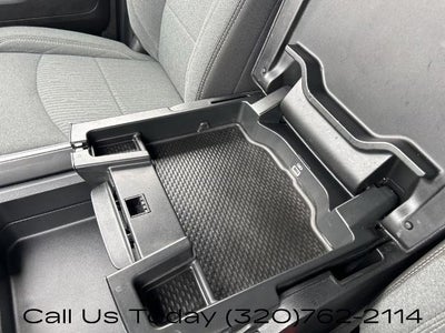 2023 RAM 3500 Big Horn 4x4 Crew Cab 8' Box