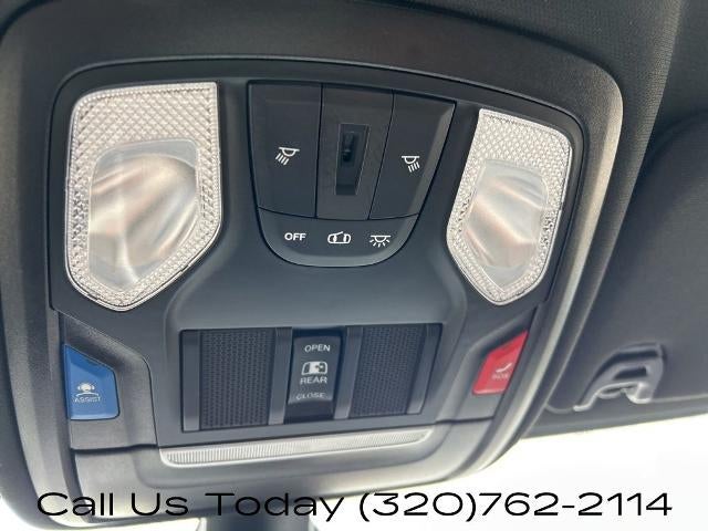 2023 RAM 3500 Big Horn 4x4 Crew Cab 8' Box