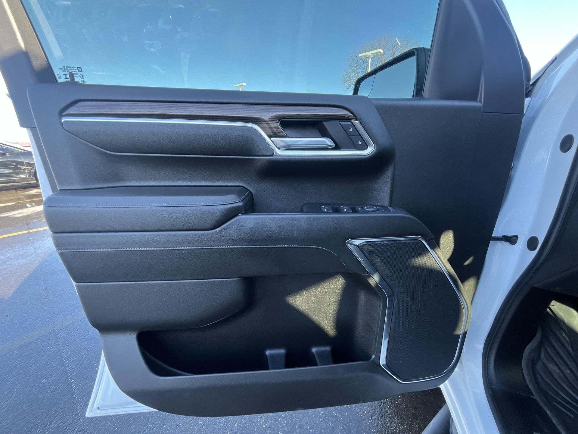 2024 Chevrolet Silverado 1500 Crew Cab Standard Box 4-Wheel Drive LT Trail Boss