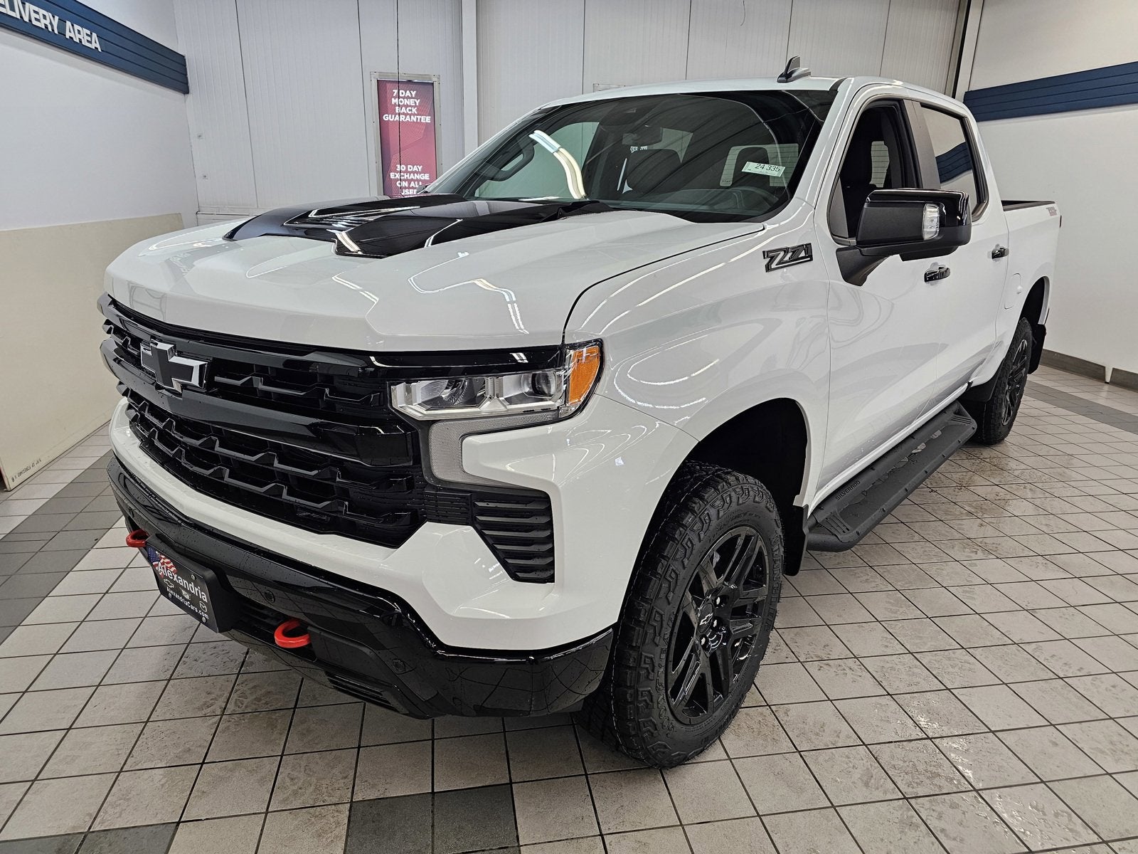 2024 Chevrolet Silverado 1500 Crew Cab Short Box 4-Wheel Drive LT Trail Boss