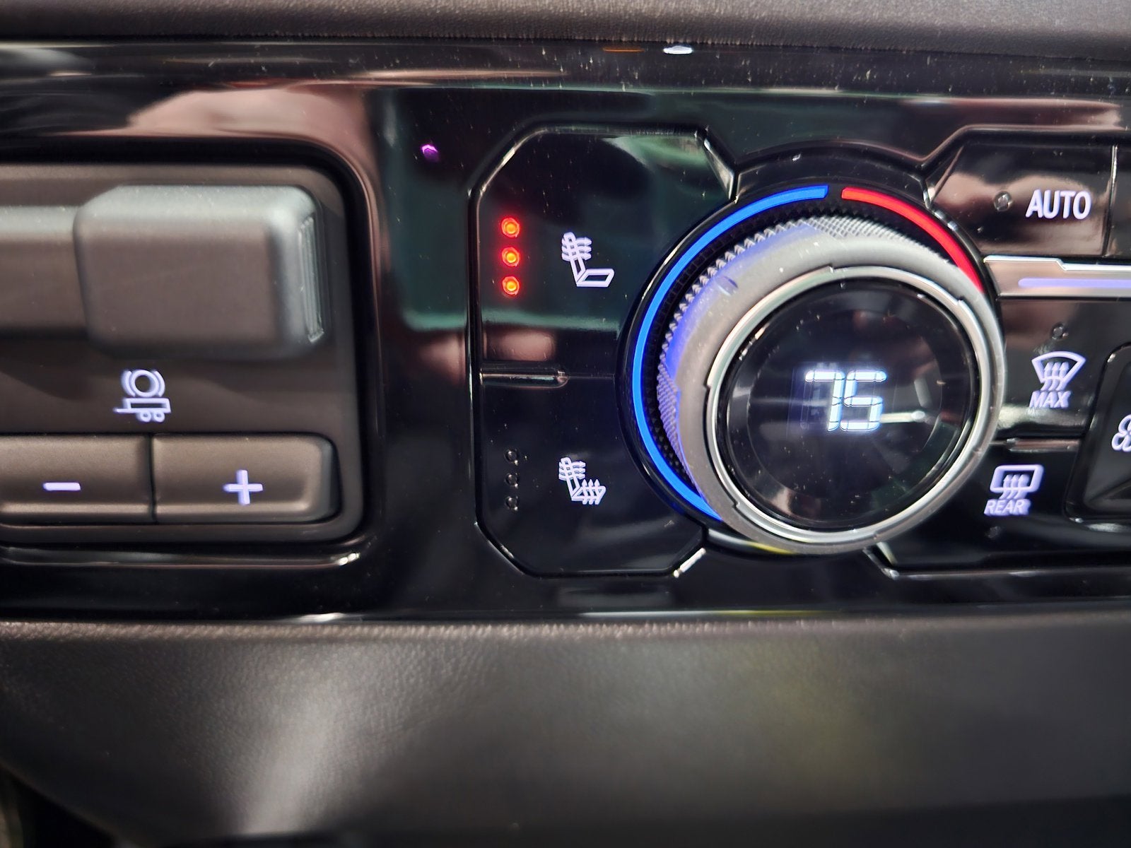 2024 Chevrolet Silverado 1500 Crew Cab Short Box 4-Wheel Drive LT Trail Boss