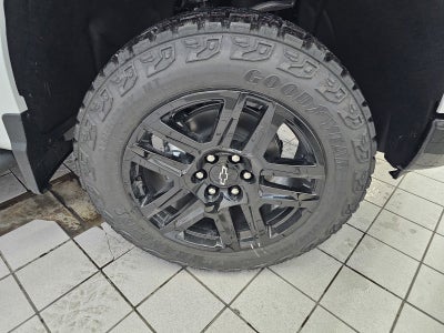 2024 Chevrolet Silverado 1500 Crew Cab Short Box 4-Wheel Drive LT Trail Boss