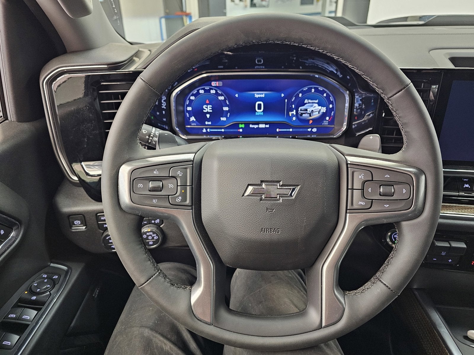 2024 Chevrolet Silverado 1500 Crew Cab Short Box 4-Wheel Drive LT Trail Boss