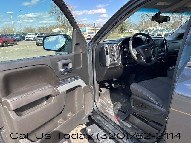 2017 Chevrolet Silverado 1500 Crew Cab Short Box 4-Wheel Drive LT Z71