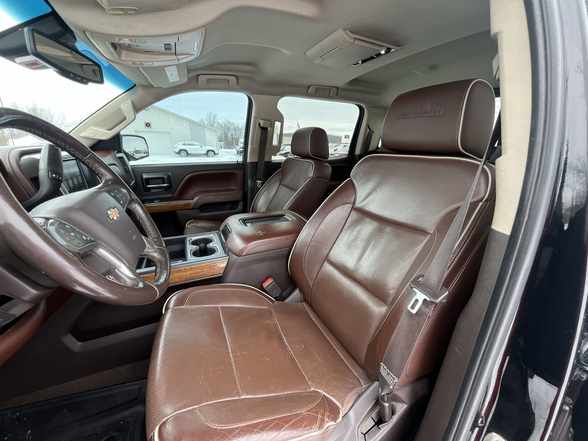 2016 Chevrolet Silverado 1500 Crew Cab Short Box 4-Wheel Drive High Country