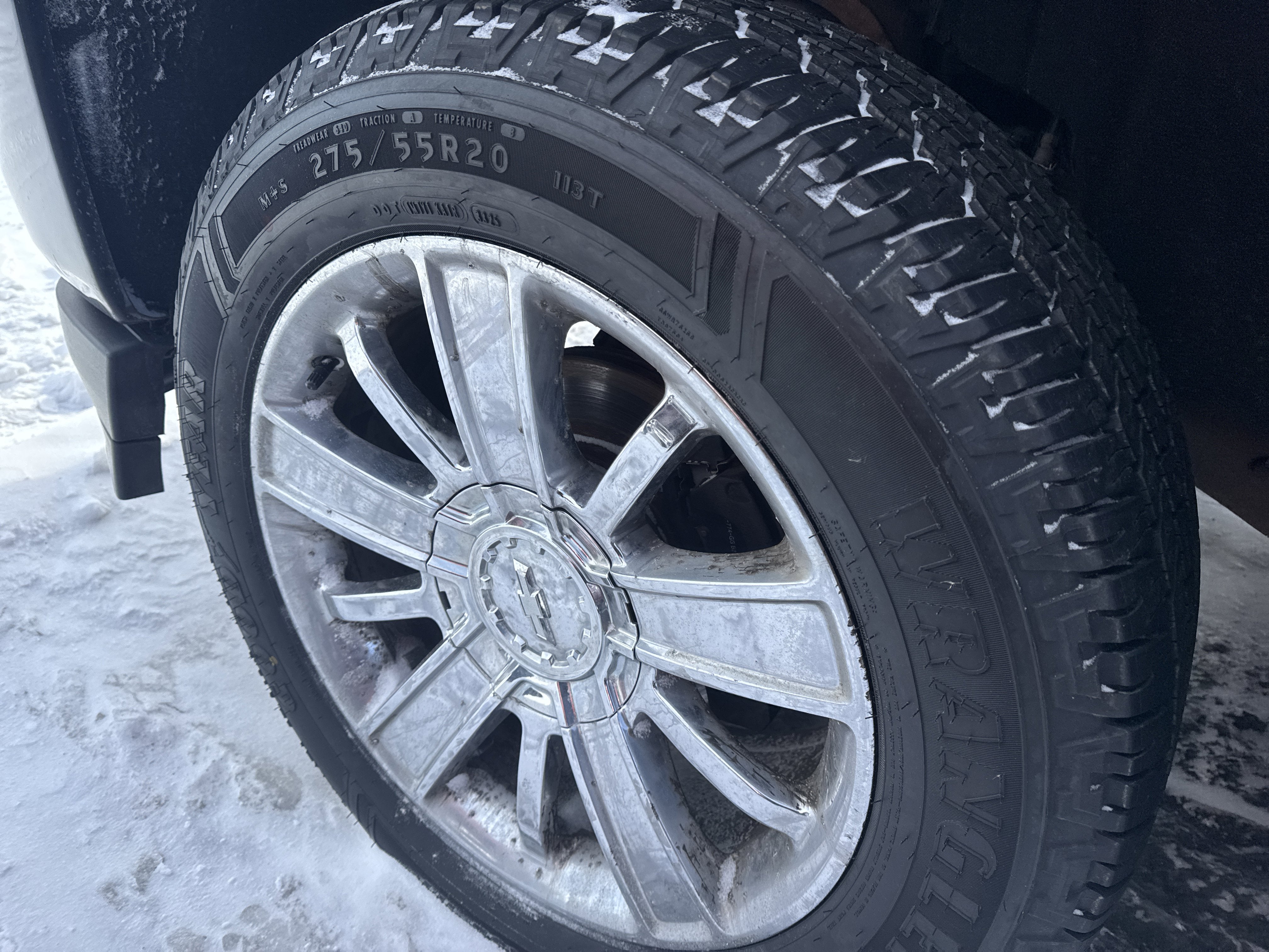 2016 Chevrolet Silverado 1500 Crew Cab Short Box 4-Wheel Drive High Country