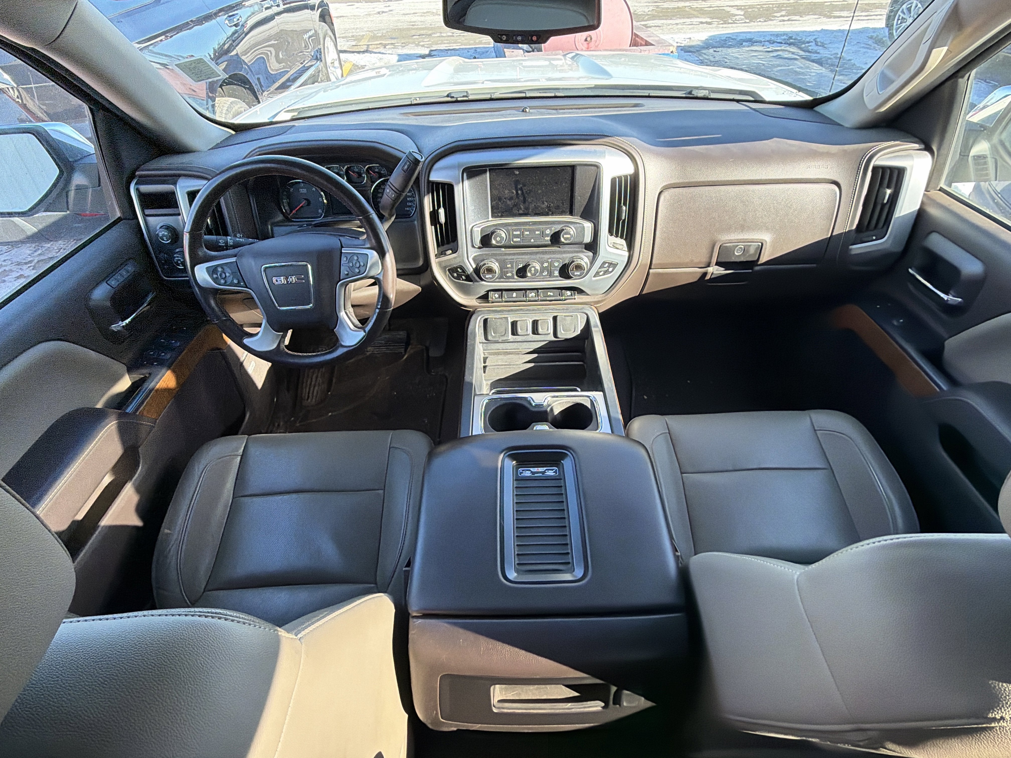 2018 GMC Sierra 1500 Crew Cab Short Box 4-Wheel Drive SLT