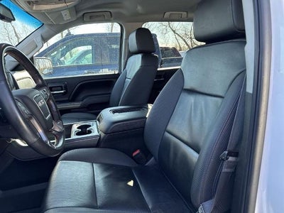 2017 GMC Sierra 1500 Crew Cab Short Box 4-Wheel Drive SLT