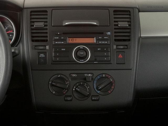 2010 Nissan Versa 5dr HB I4 CVT 1.8 SL