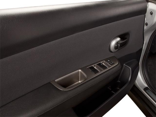 2010 Nissan Versa 5dr HB I4 CVT 1.8 SL