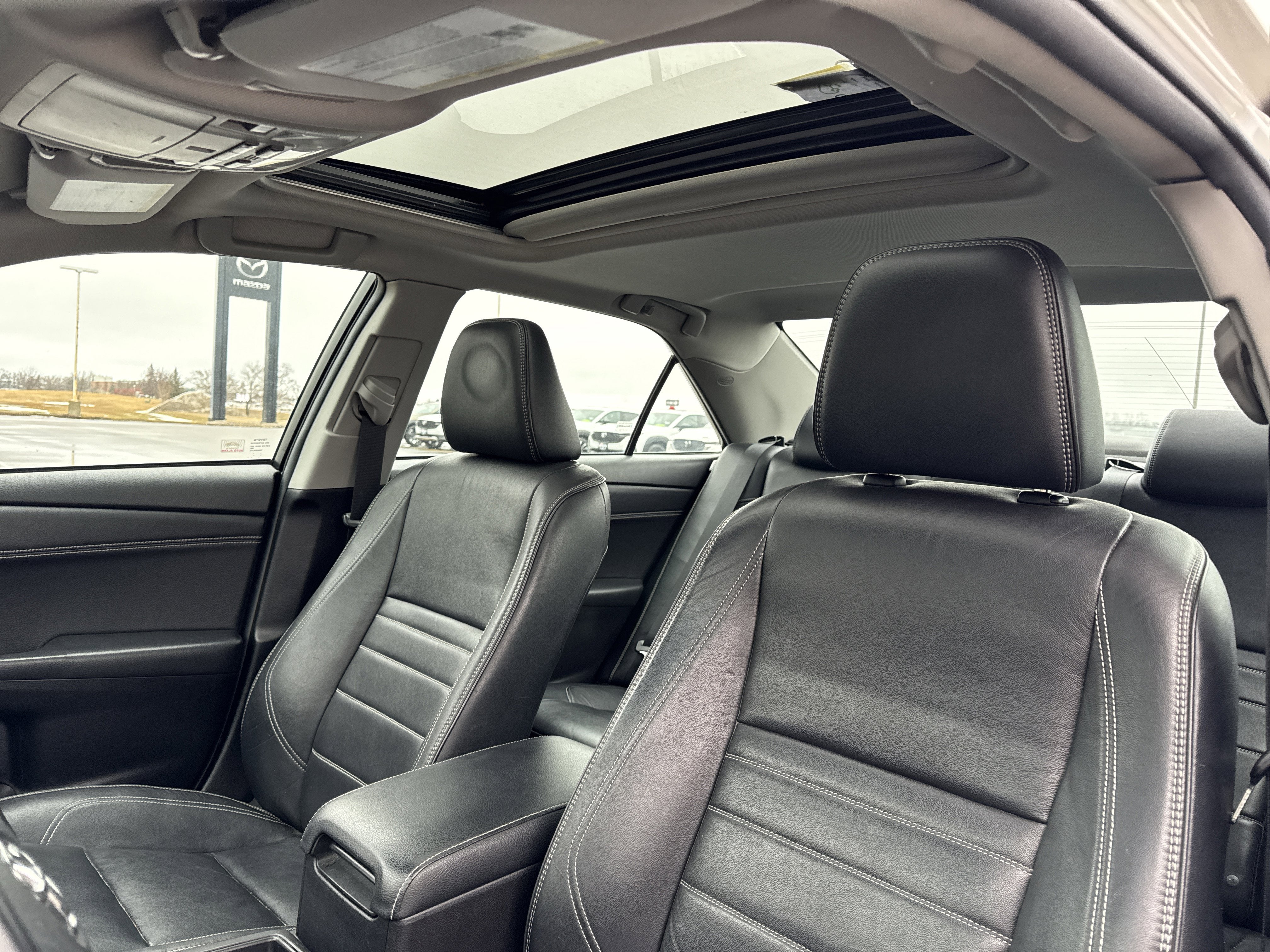 2015 Toyota Camry 4dr Sdn V6 Auto XLE (Natl)