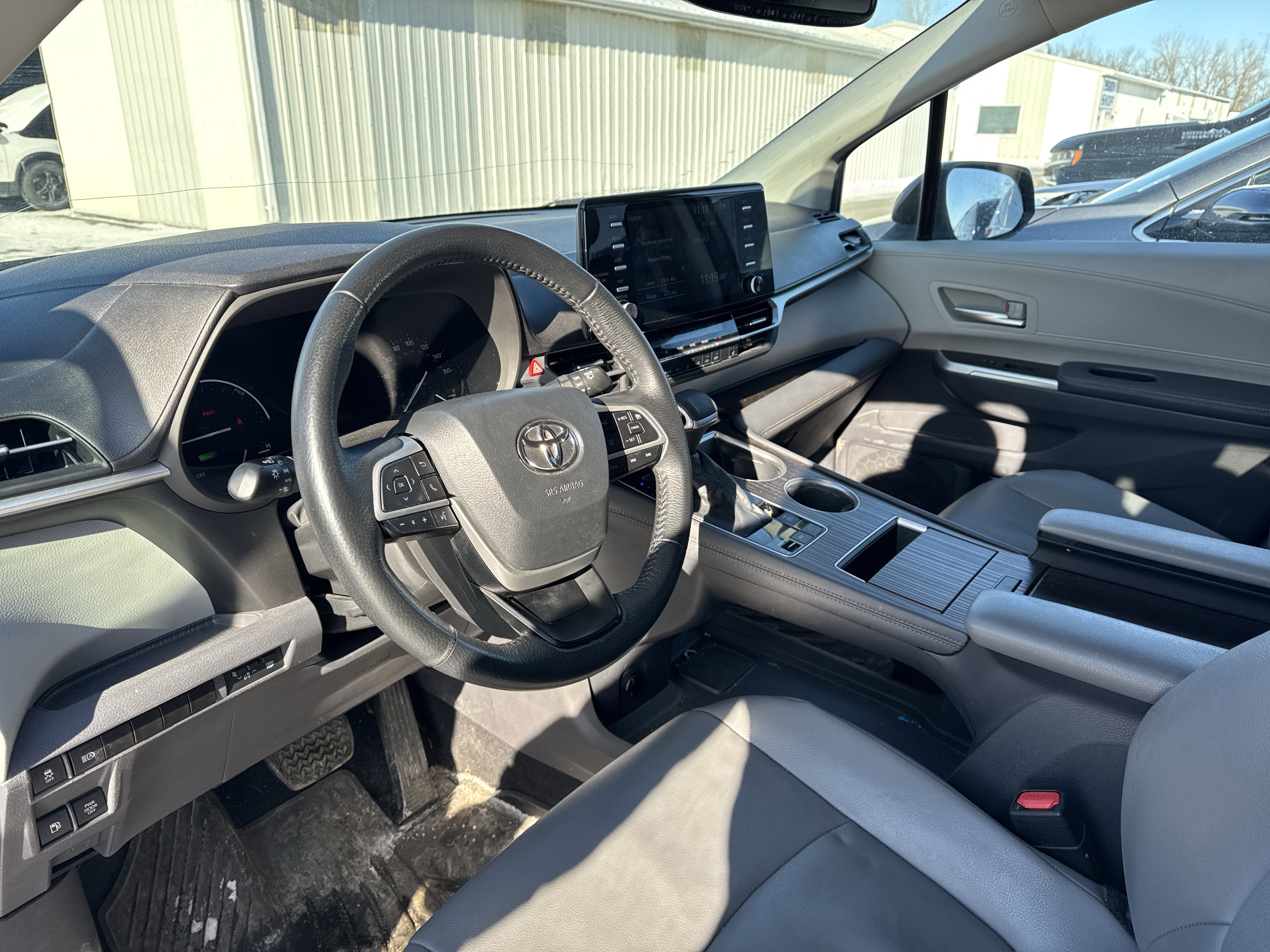 Used 2022 Toyota Sienna XLE with VIN 5TDYSKFC1NS058746 for sale in Alexandria, Minnesota