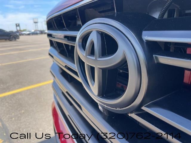 2024 Toyota Sequoia Limited 4WD (SE)