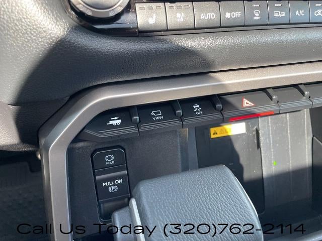 2024 Toyota Sequoia Limited 4WD (SE)