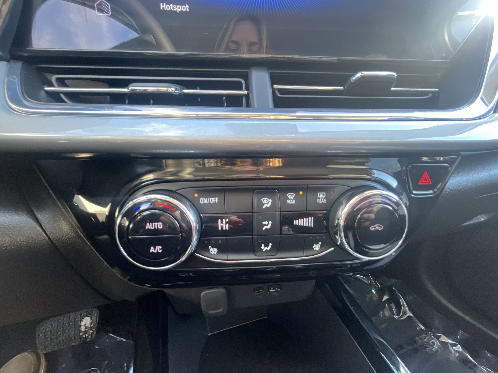 2025 Chevrolet Trax FWD 4dr LT