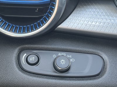 2025 Chevrolet Trax FWD 4dr LT