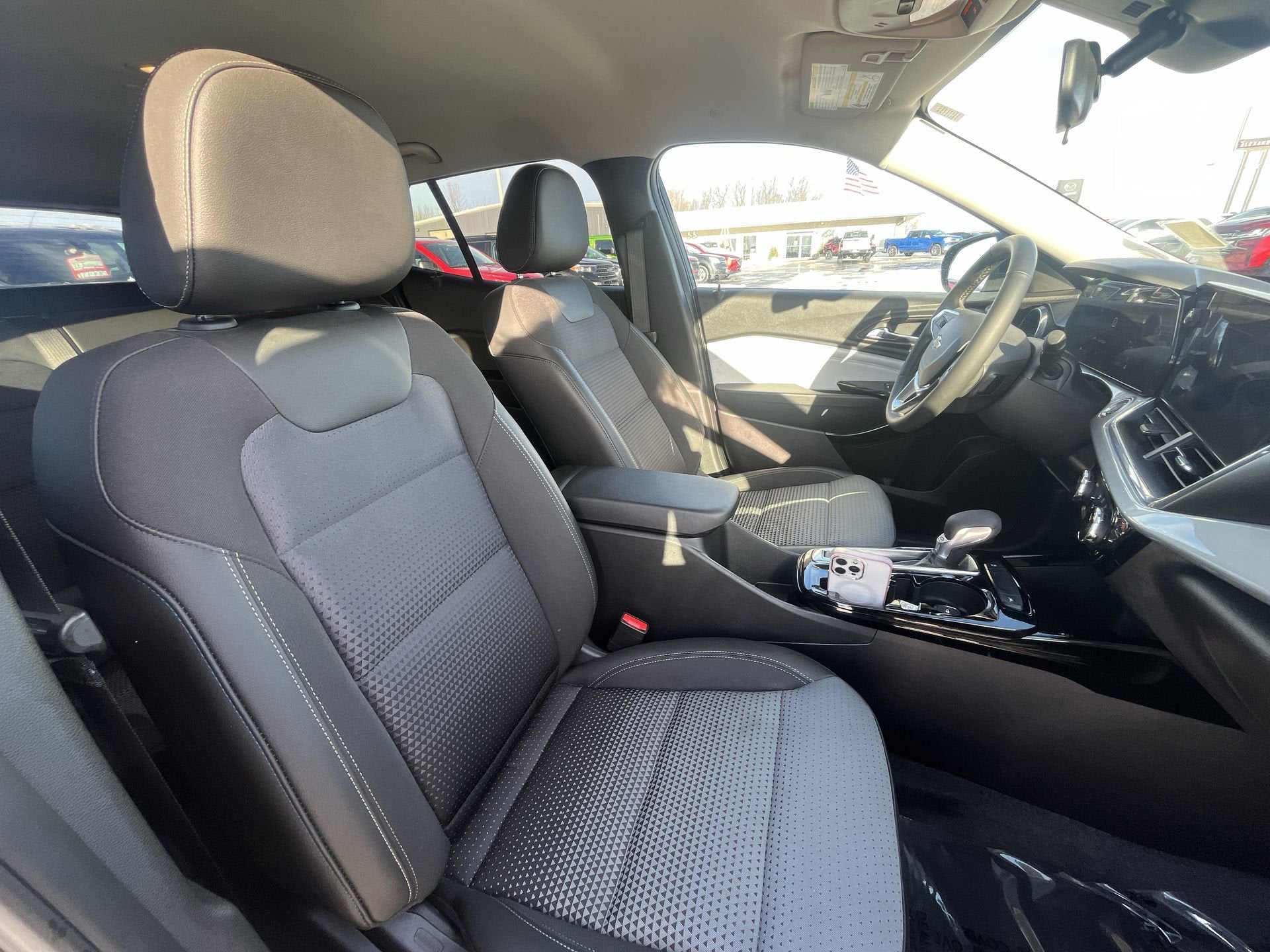 2025 Chevrolet Trax FWD 4dr LT